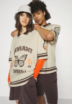 YOURTURN Unisex - Polo - Off-White 13 YOURTURN Unisex - Polo - Off-White -Moda Tienda 06f3f7fe8b914fa68eebd970da04ed85