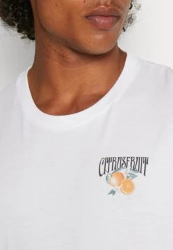 YOURTURN Orange Fruit Graphic Tee- Camiseta Estampada - White -Moda Tienda 138fe2ec2653497885d99e90ee560858