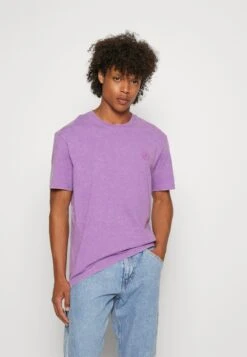 YOURTURN Yt-0722-1002Smiley Wash Tee / 404 - Purple - Camiseta Básica - 404 - Purple