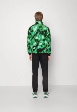 YOURTURN Unisex - Forro Polar - Green -Moda Tienda 2322d55e061d4d07b4f08213a2f933d0