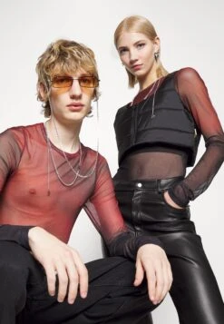 YOURTURN Unisex - Camiseta De Manga Larga -Red 11 YOURTURN Unisex - Camiseta De Manga Larga -Red -Moda Tienda 2ce283cda1134ef3b438bb9794367f44