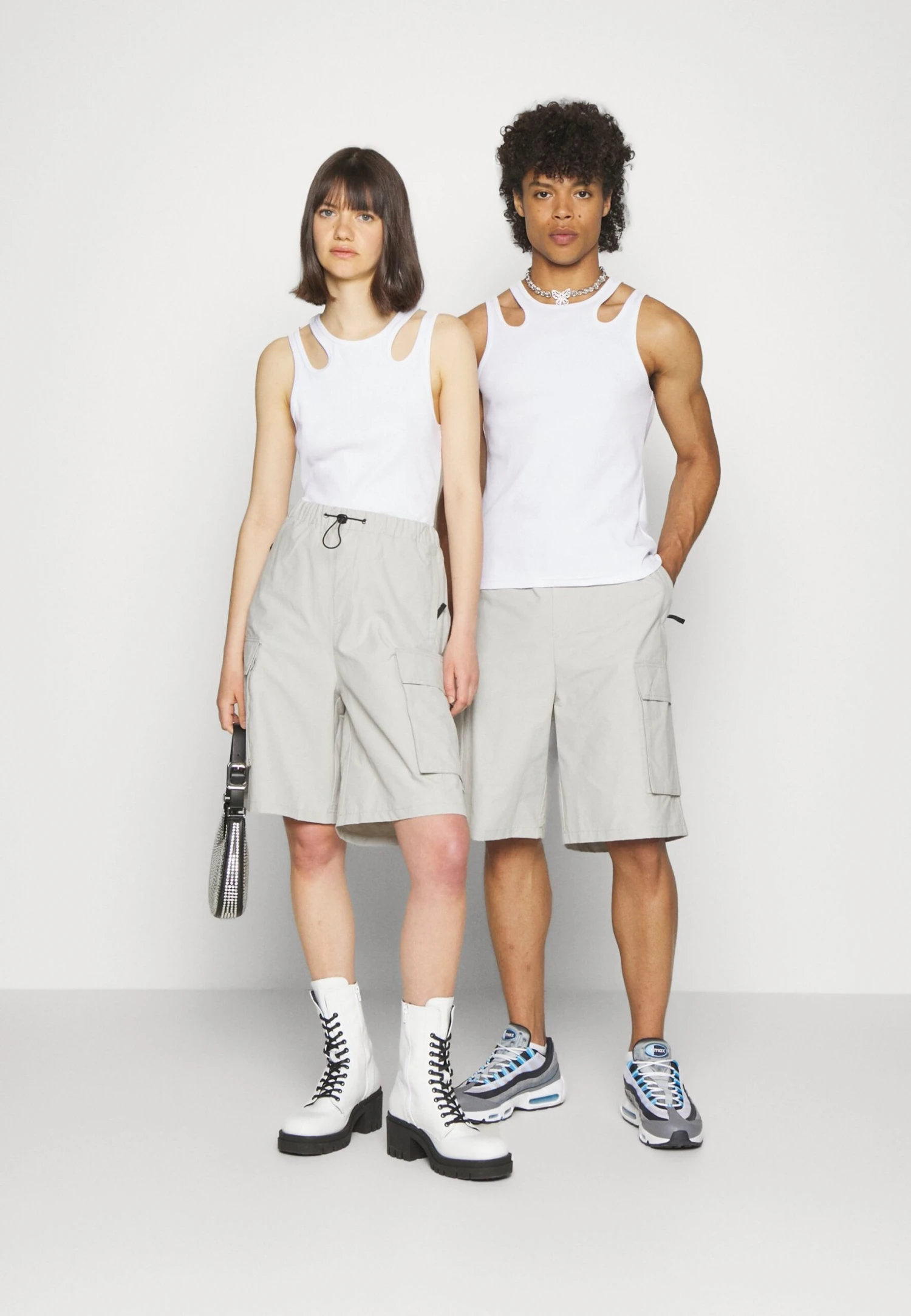 YOURTURN Unisex - Shorts - Light Grey 4 YOURTURN Unisex - Shorts - Light Grey - Image 2