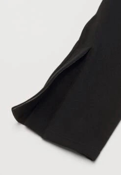 YOURTURN Pantalones Deportivos - Black 23 YOURTURN Pantalones Deportivos - Black -Moda Tienda 4e367cb436f04bf69c23e76c581210f3