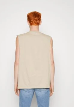 YOURTURN Unisex 2 Pack - Top - Beige/Dark Blue -Moda Tienda 4f0d8b5fdd7947bbb5fbcf527ac8c441