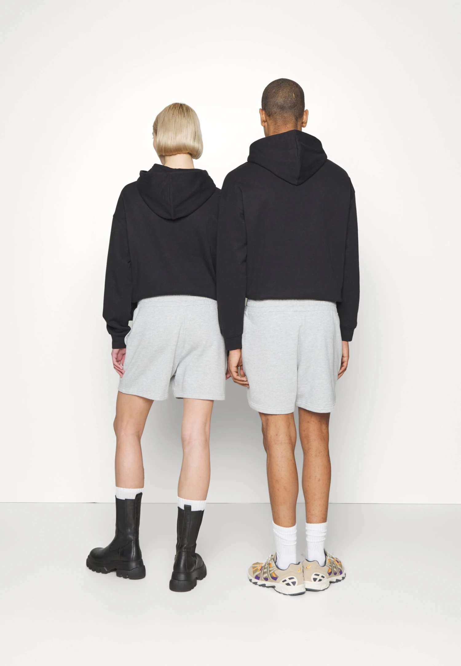 YOURTURN Unisex- Shorts - Light Grey 5 YOURTURN Unisex- Shorts - Light Grey - Image 3