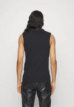 YOURTURN Unisex - Top - Black -Moda Tienda 7298c3f85a234a3c94696af9f77d299e