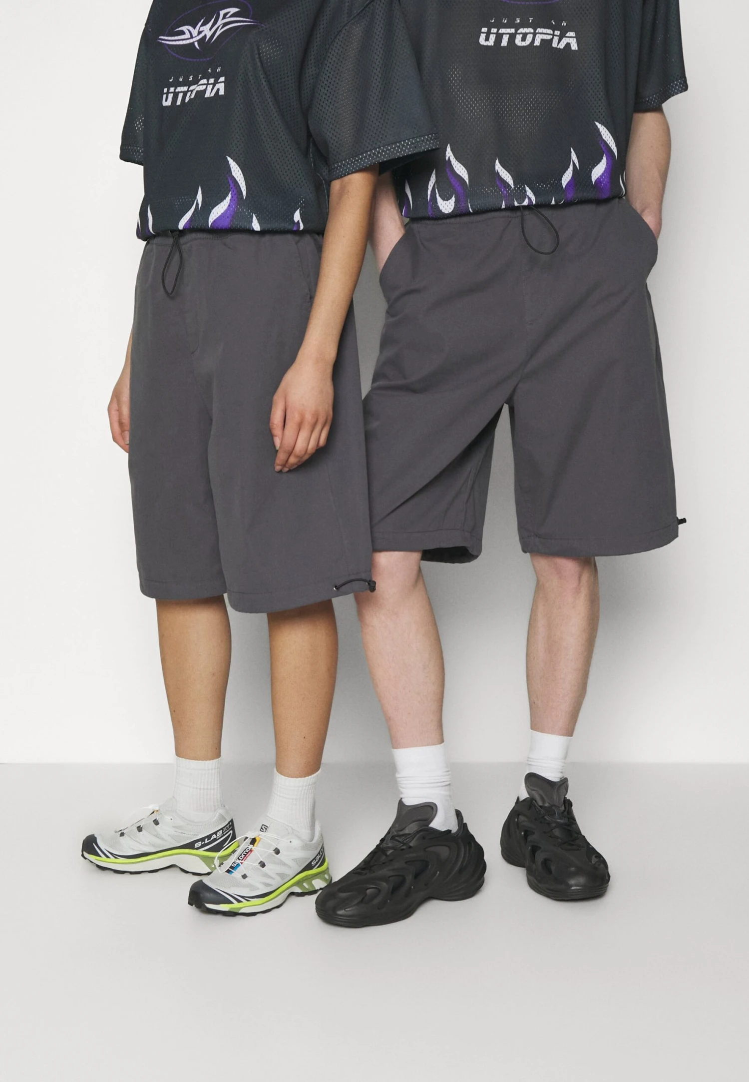 YOURTURN Genderless Parachute - Shorts - Dark Grey 3 YOURTURN Genderless Parachute - Shorts - Dark Grey