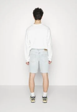YOURTURN Unisex - Shorts Vaqueros - Light Blue Denim 12 YOURTURN Unisex - Shorts Vaqueros - Light Blue Denim -Moda Tienda 74b52357232d4f5890555006a7ec0619