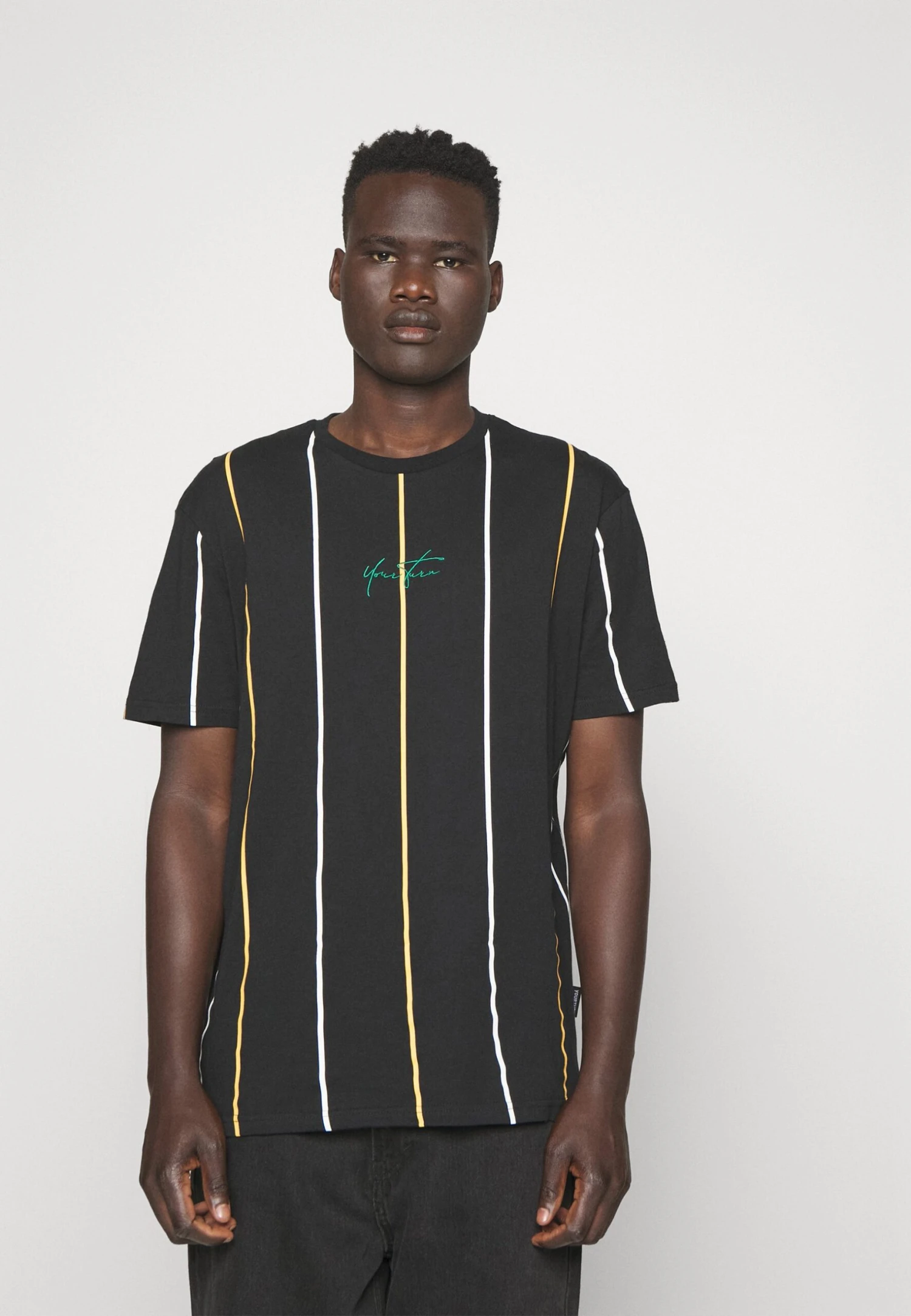 YOURTURN Unisex - Camiseta Estampada - Black/White 3 YOURTURN Unisex - Camiseta Estampada - Black/White