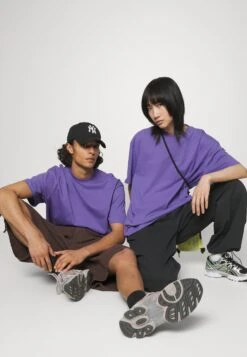 YOURTURN Unisex - Camiseta Estampada - Purple -Moda Tienda 817ade8a49b442e7b9a54a36875651c0