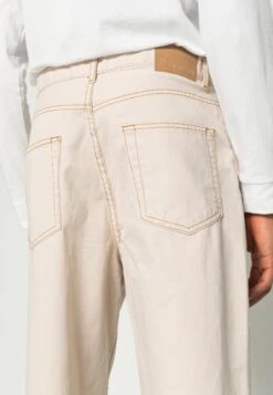 YOURTURN Unisex - Vaqueros Boyfriend - Off White -Moda Tienda 981e4f1b5542428c8313456151022fa1