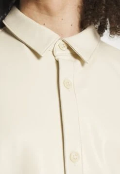 YOURTURN Unisex - Chaqueta De Cuero Sintético - Beige 11 YOURTURN Unisex - Chaqueta De Cuero Sintético - Beige -Moda Tienda a32ba3b97fb84e7fae95b9c061124838