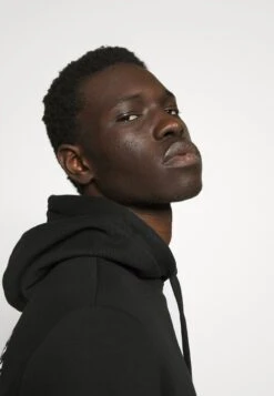 YOURTURN Unisex - Jersey Con Capucha - Black 13 YOURTURN Unisex - Jersey Con Capucha - Black -Moda Tienda ac1fd866015d465fbbcc5c5001148d53