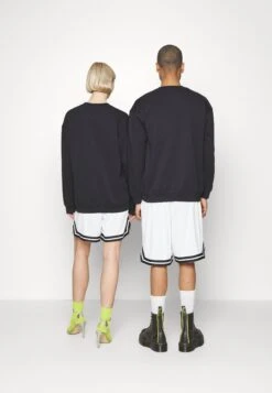 YOURTURN Care Bears Unisex - Sudadera - Black 10 YOURTURN Care Bears Unisex - Sudadera - Black -Moda Tienda ad1423c1c9224e00a9e3a94492a41f76