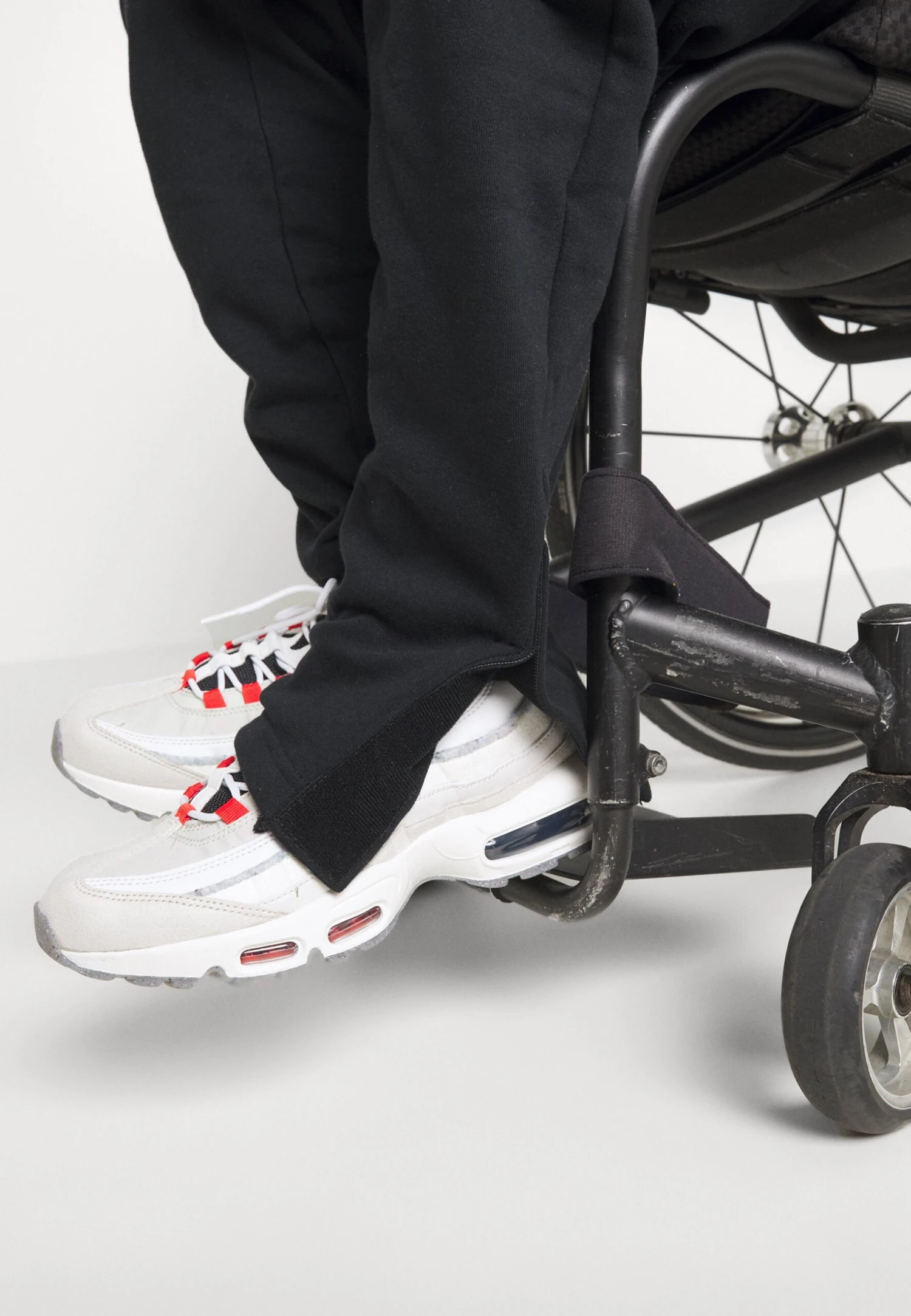 YOURTURN Pantalones Deportivos - Black 7 YOURTURN Pantalones Deportivos - Black - Image 5