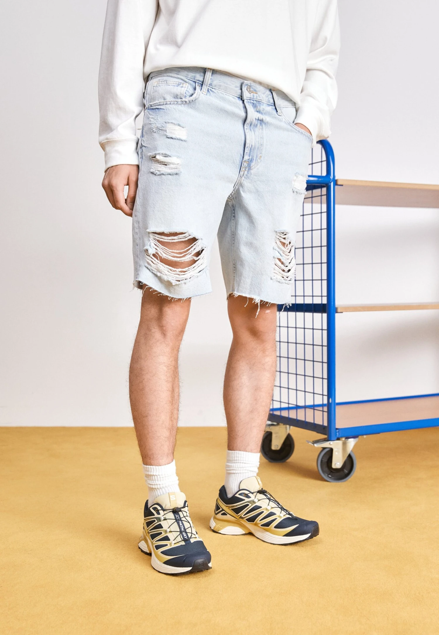 YOURTURN Unisex - Shorts Vaqueros - Light Blue Denim 3 YOURTURN Unisex - Shorts Vaqueros - Light Blue Denim