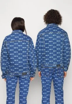 YOURTURN Wincent Weiss Unisex - Chaqueta Vaquera - Blue Denim -Moda Tienda c630b7dfe58a4d7ca402fc41b2b71edb