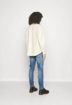 YOURTURN Unisex - Chaqueta De Cuero Sintético - Beige 9 YOURTURN Unisex - Chaqueta De Cuero Sintético - Beige -Moda Tienda c671d83259a145cbb626a655a3237175