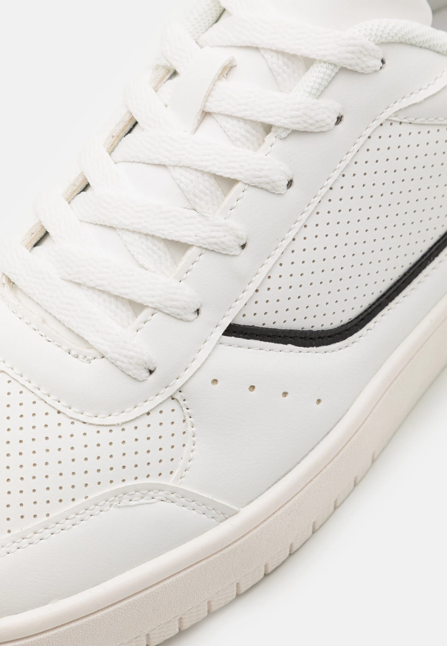 YOURTURN Zapatillas - White 8 YOURTURN Zapatillas - White - Image 6