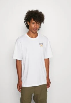 YOURTURN Orange Fruit Graphic Tee- Camiseta Estampada - White