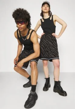 YOURTURN Unisex - Shorts - Dark Grey 11 YOURTURN Unisex - Shorts - Dark Grey -Moda Tienda dab1b4caade94dcc8f454ffafc3f50cb