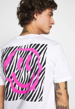 YOURTURN Camiseta Estampada - White -Moda Tienda de44298ade9445279e0e49675306d6c1