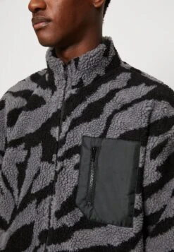 YOURTURN Unisex - Forro Polar - Grey 13 YOURTURN Unisex - Forro Polar - Grey -Moda Tienda e22cc4c1616341af98da8e664ca12df5