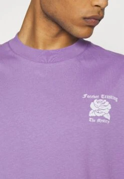 YOURTURN Unisex - Camiseta Estampada - Lilac -Moda Tienda ed16e5609a2e4201a0949f77f3ede970