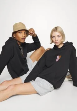 YOURTURN Care Bears Unisex - Jersey Con Capucha - Black -Moda Tienda fda2bc2fb54f45ebb61720349e24e8ed